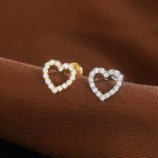 Piercing Labret de Titânio Coração em Zircônia