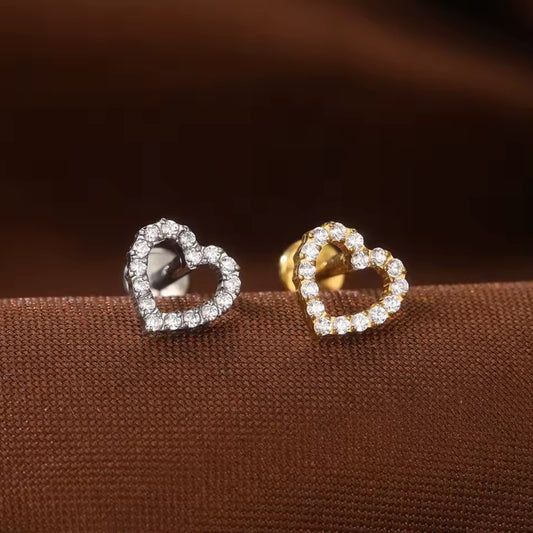 Piercing Labret de Titânio Coração em Zircônia