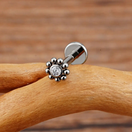 Piercing Labret de Titânio Redondo com Zircônia no Centro