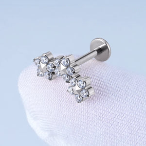 Piercing Labret Trio de Flores prateado em Titânio G23