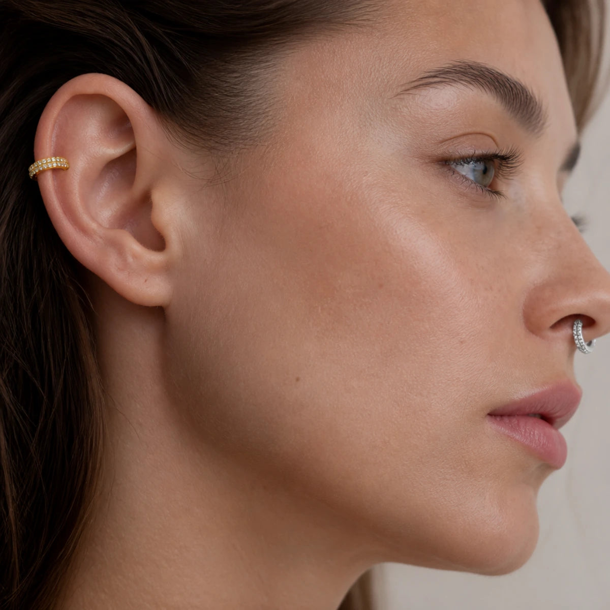 Piercing Conch argola dupla aplicado na orelha
