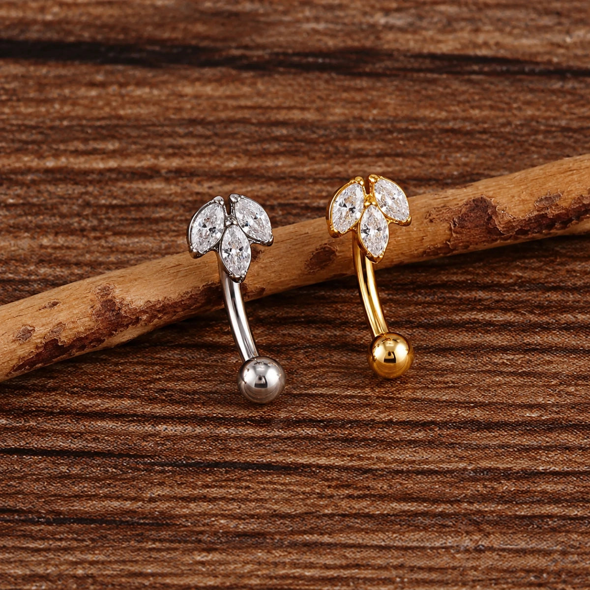 Piercing Curvo 3 Folhas em Titânio G23 com Zircônias