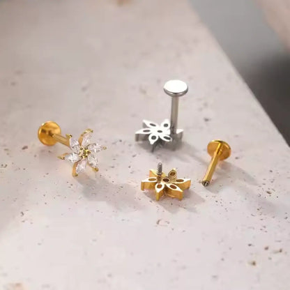 Piercing Labret de Titânio com 6 Zircônias em Formato de Flor