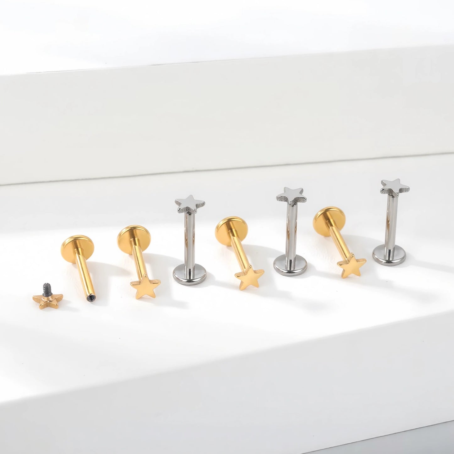 Piercing Labret de Titânio Estrela