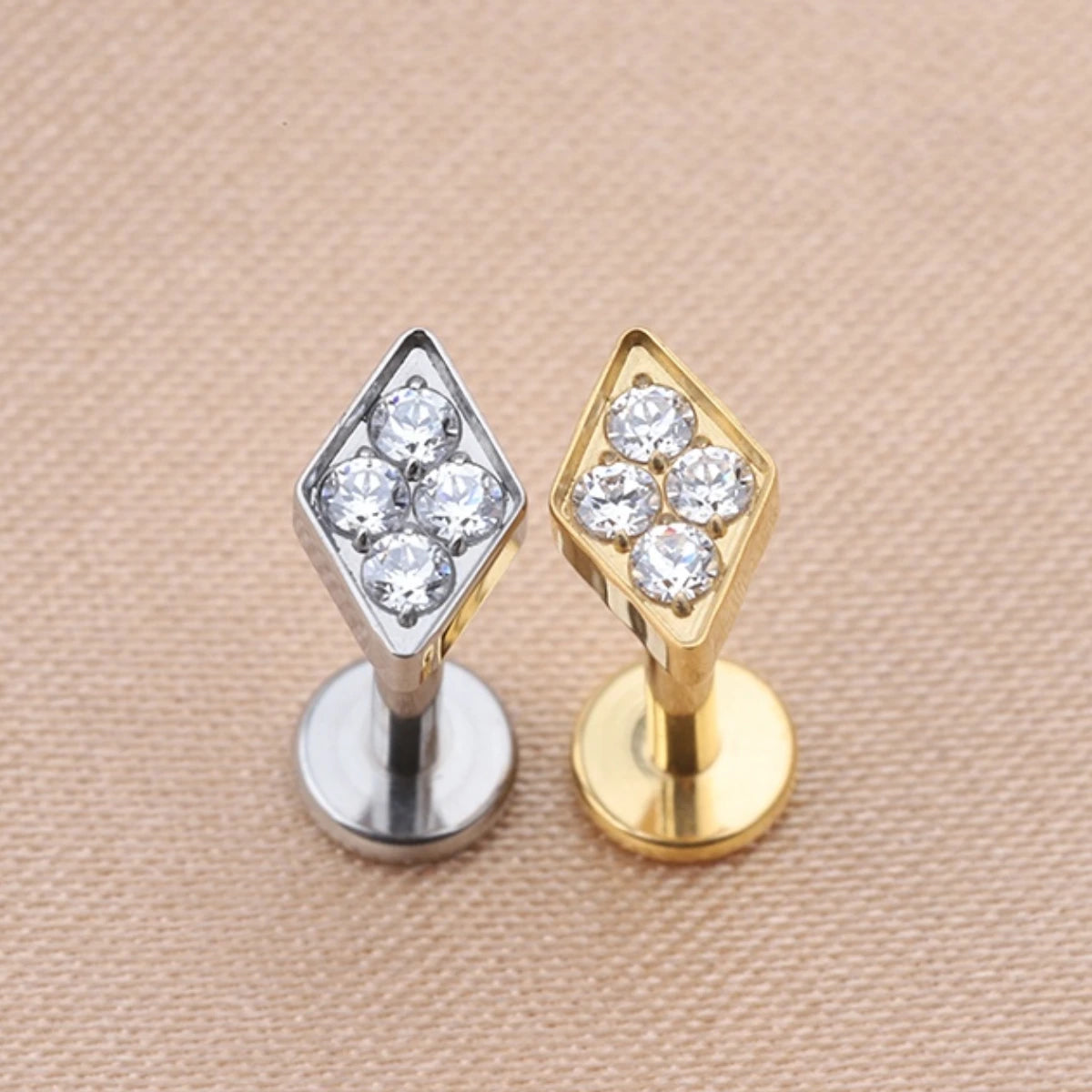 Piercing Labret de Titânio Losango em Zircônia