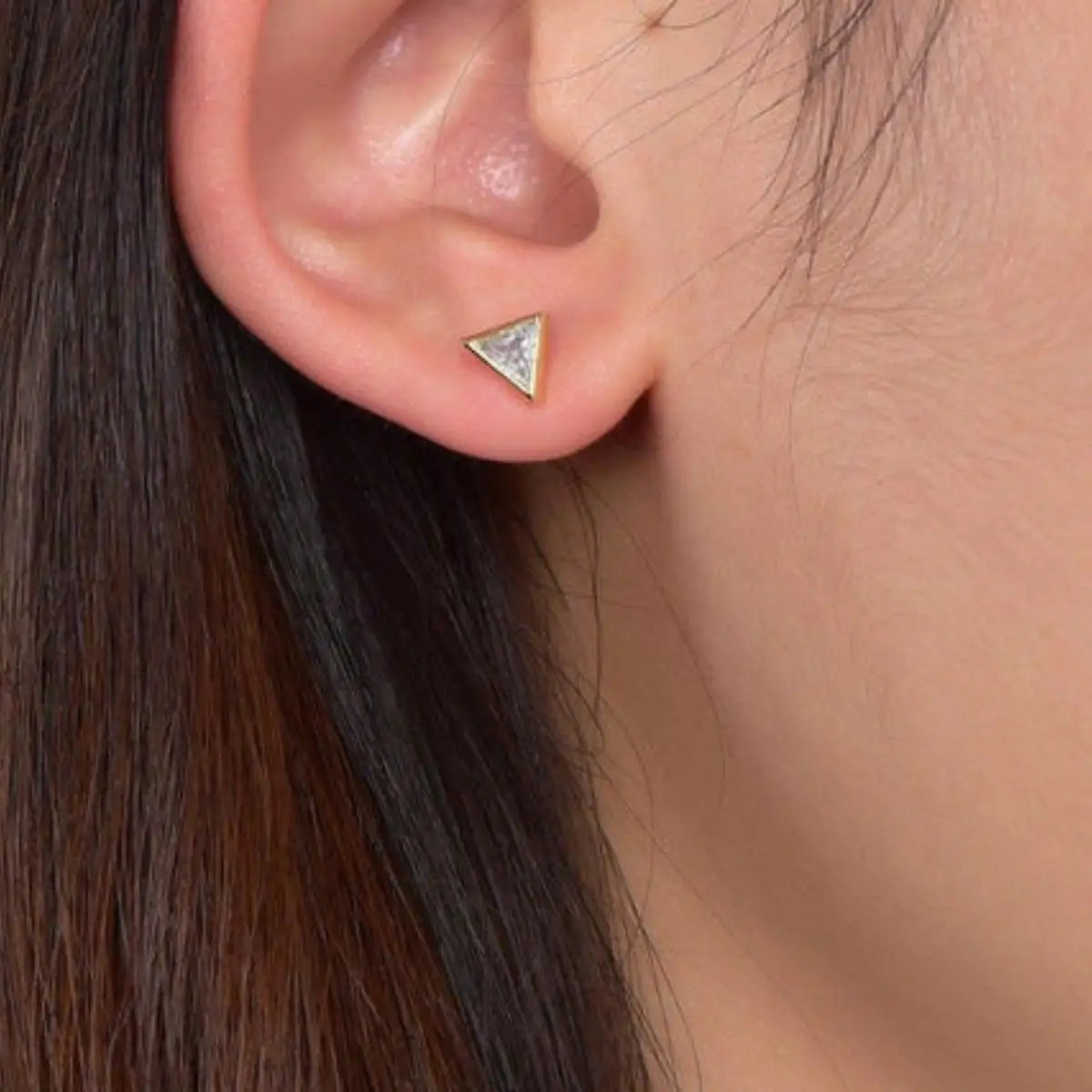 Piercing Labret em Titânio G23 com Pedra Zircônia Triangular