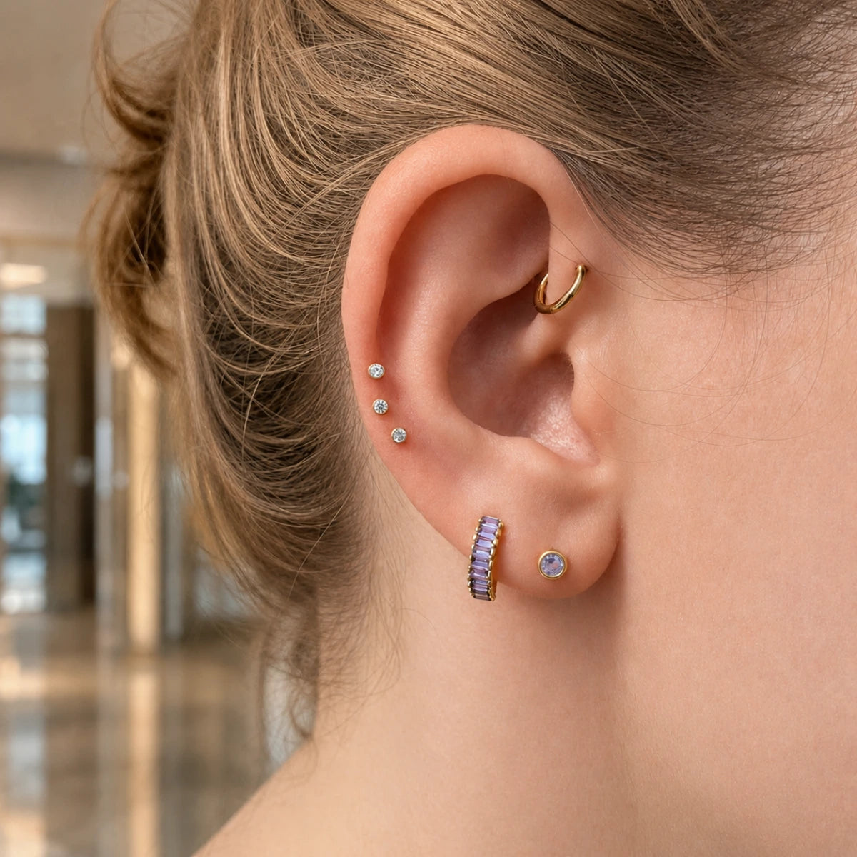 Piercing Labret Trio Mid Helix de Titânio Ponto de Luz Push Pin