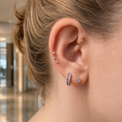 Piercing Labret Trio Mid Helix de Titânio Ponto de Luz Push Pin