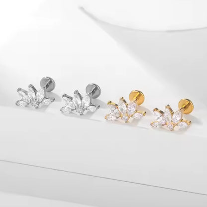 Piercing Scapha Labret de Titânio G23 Flor de Lótus com Zircônia